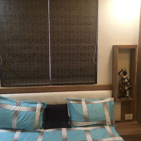 أحمد أباد Hotel Sun Shine المظهر الخارجي الصورة